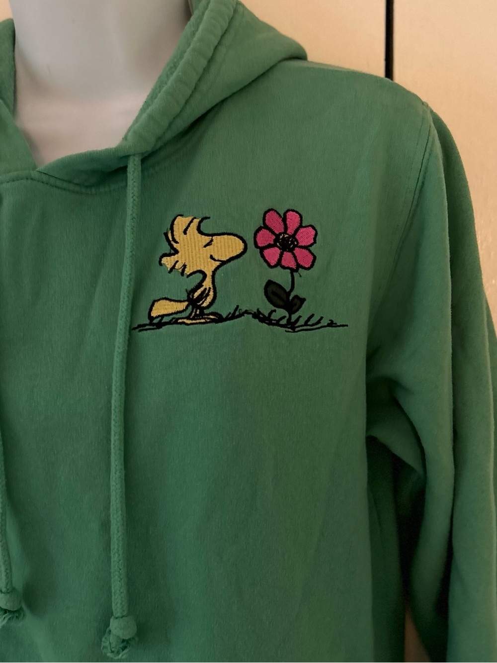 Peanuts cotton blend Snoopy Woodstock hooded sweatshirt front pocket S - Picture 3 of 9